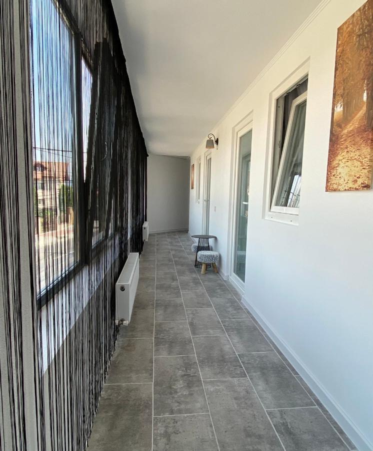 Four Rooms Curtea de Argeş Exterior foto