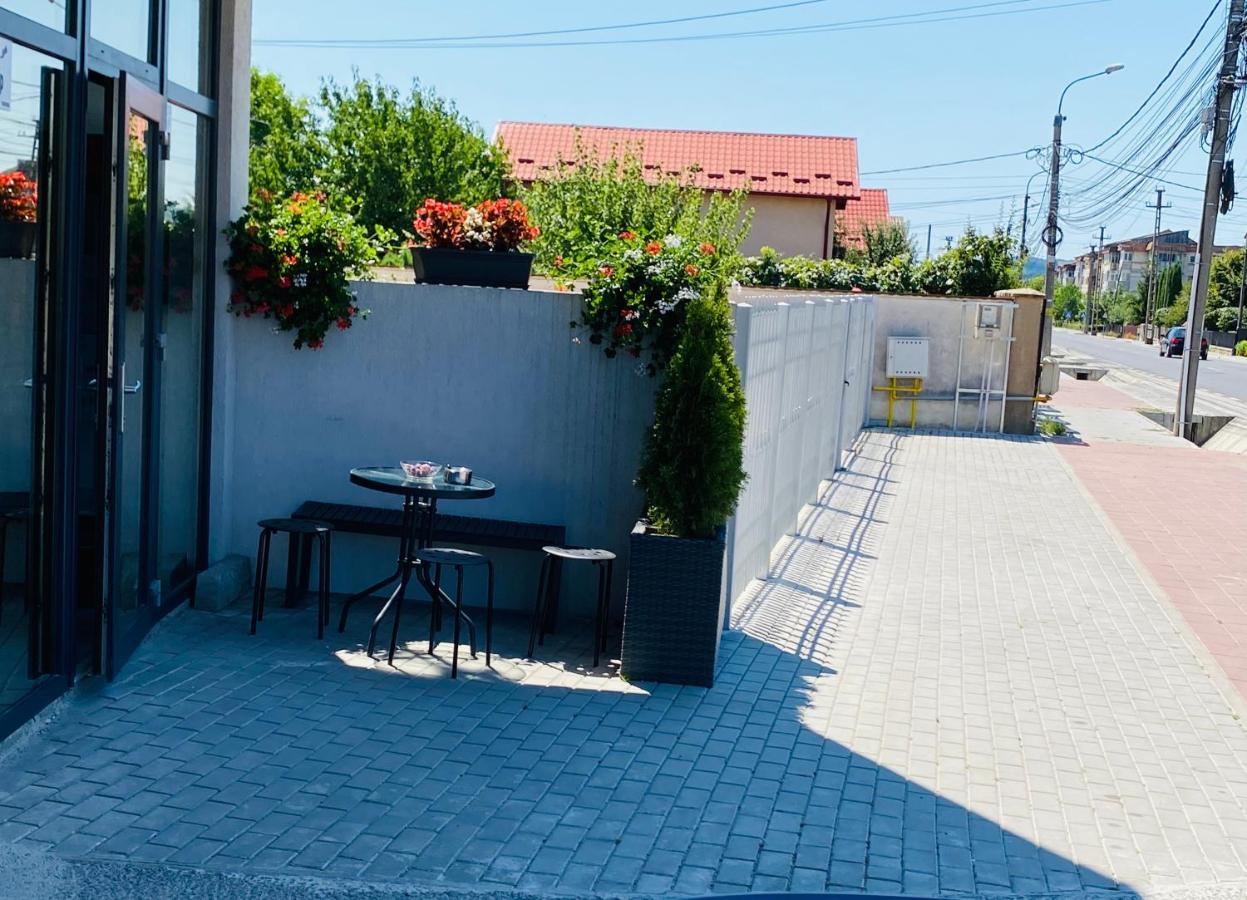 Four Rooms Curtea de Argeş Exterior foto